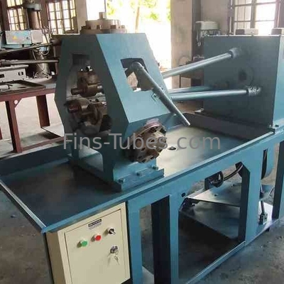 Macchina per tubi ad alta pinna estrussa con tubi CS / SS / AS / rame / alluminio / titanio